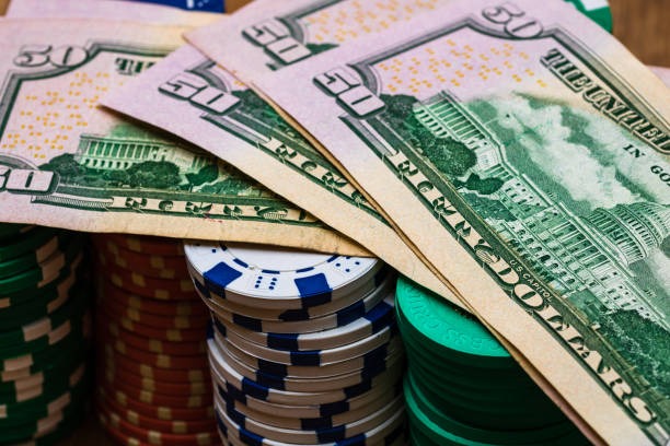 Live dealer announcing results on kopitogel